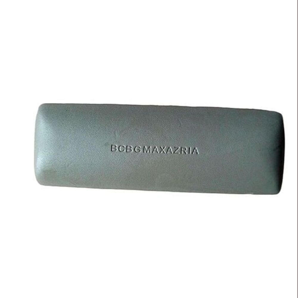BCBG MAXAZRIA Beige Eyewear Clam Hard Case